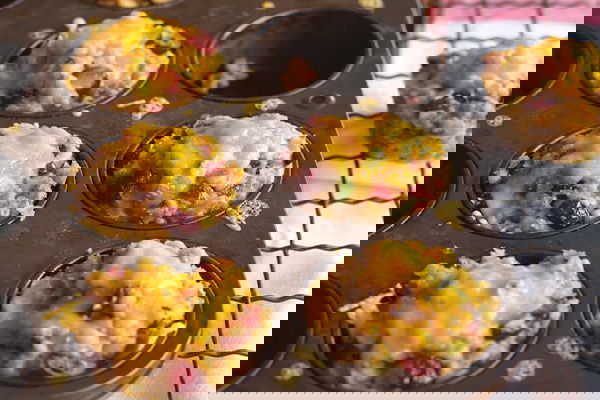 Cheesy Stuffing Cups